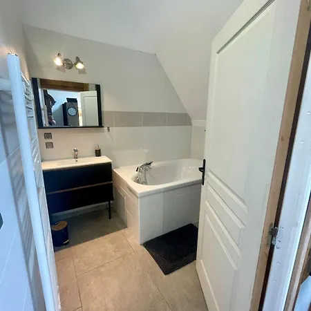 Le Pressoir D'elise Domaine De Valmeray * Airan